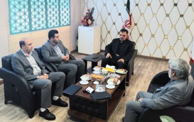 در دیدارکاملی مدیر منطقه شمال بیمه دی با مدیر کل بنیاد شهید وامورایثارگران استان سمنان تاکیدشد:راهکارهای ارتقای سطح خدمات بیمه ای به جامعه هدف و افزایش رضایتمندی خانواده های معظم شهدا و ایثارگران